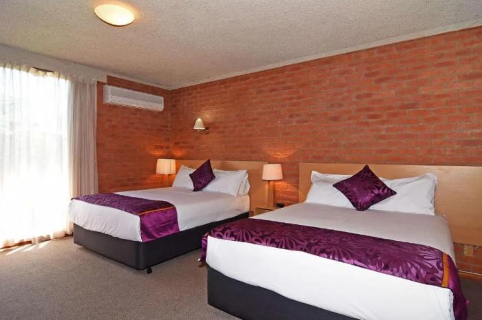 Main Lead Ballarat Motel Room photo